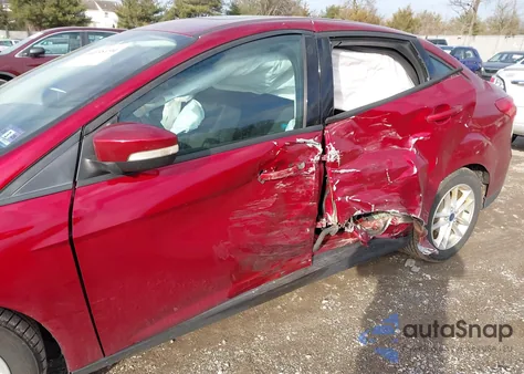 2016 Ford Focus Se z USA, uszkodzony, nr VIN 1FADP3F20GL251025